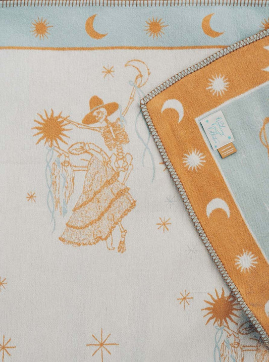 Woven Recycled Cotton Blanket - Sundancers, Label